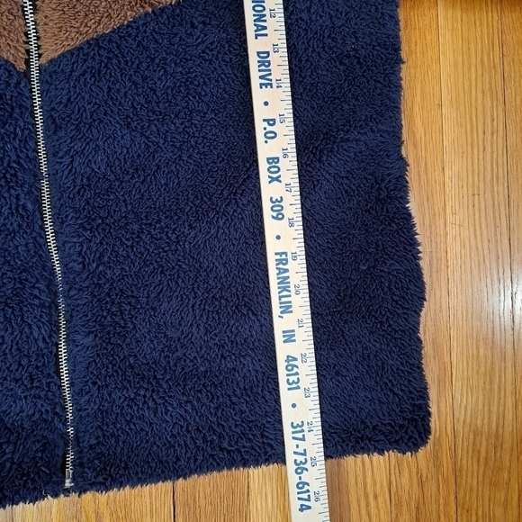 C Brand Women's Large Full Zip Fuzzy Vest Pockets Blue Brown Beige Colorblock - Picture 9 of 10